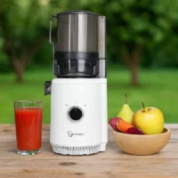 Sana 818, odšťavňovač s krájecí násypkou, šťáva hands-free