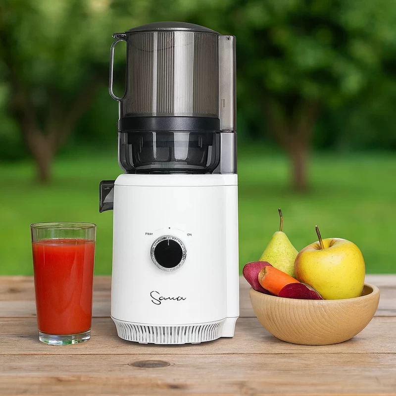 Sana 818, odšťavňovač s krájecí násypkou, šťáva hands-free